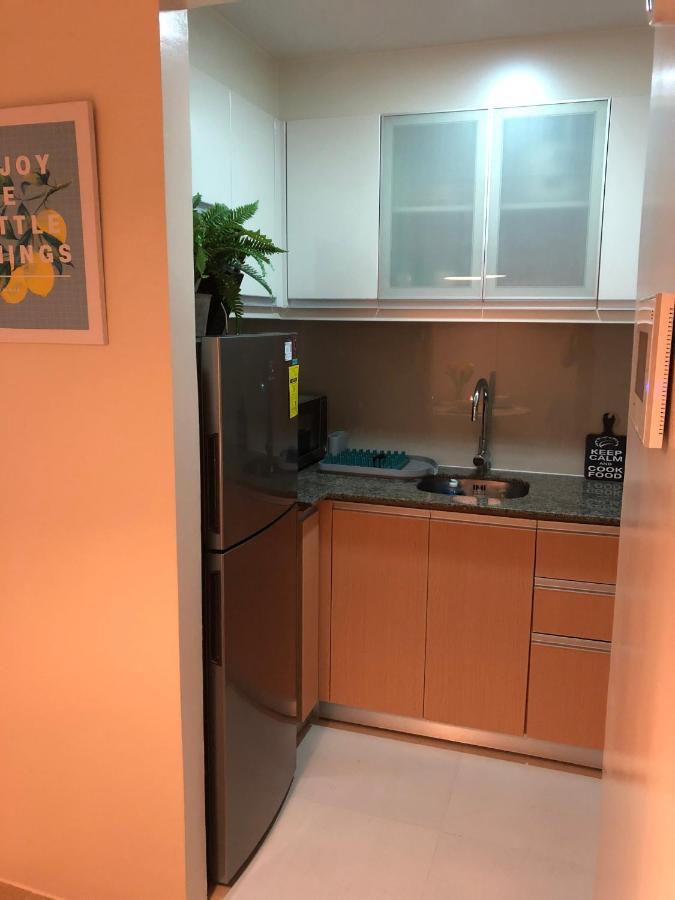 Modern And Cozy Studio Near Airport Terminal 3 Pasay Esterno foto